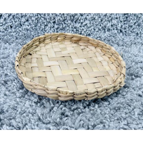 Vintage Natural Grass Round Basket Home Decor Any Room Tray Small 7 In - Picture 1 of 8